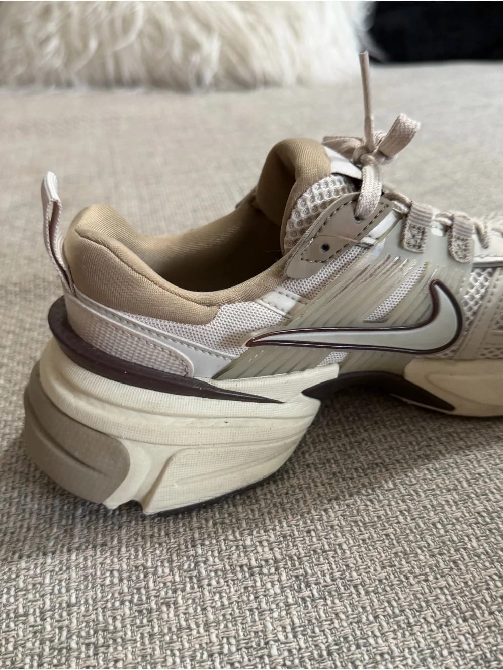 Nike VK2 Sneakers in Cream and Brown